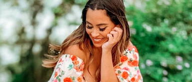 Ethel Pozo con botas rojas XL Ethel Pozo se apodera de las botas XL rojas en desafiante look total red