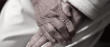 La adulta mayor vivía con miedo en su casa a causa de los hostigamientos que vivía a diario. Argentina: Víctima de acoso de 83 años murió de un paro cardiaco tras ser violada por su vecino