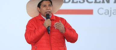 Pedro Castillo habría recibido 80 mil soles y un iPhone por adjudicación de obra Pedro Castillo habría recibido 80 mil soles y un iPhone por adjudicación de obra