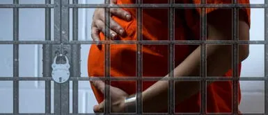 Mujer transgénero embarazó a dos presas y fue trasladada de la prisión femenina Mujer trans es trasladada a prisión para hombres tras tener relaciones sexuales con dos reclusas