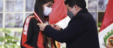 Kimberly García fue bicampeona mundial en Oregon, Estados Unidos Pedro Castillo premia a Kimberly García, pero no sabía su nombre: "Felicitaciones, 'Klimber'"