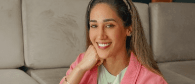 Tepha Loza muestra su conexión con la moda efecto piel con unos suntuosos pantalones wide leg Tepha Loza expone su conexión con la moda efecto piel con unos suntuosos pantalones wide leg