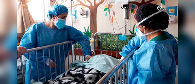 Padres de menor esperan respuesta de hospital pediátrico. Progenitores buscan cama en cuidados intensivos para su niña que tiene tumor cerebral