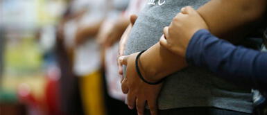 Especialista aconseja tener mucha higiene en casa. ¿Qué la toxoplasmosis y cómo prevenir esta afección? Ginecólogo explica