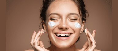 La importancia de tener una rutina skincare para obtener un rostro hidratado y hermoso La importancia de tener una rutina skincare para obtener un rostro hidratado y hermoso