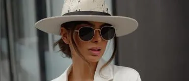 Ivana Yturbe con botas texanas Ivana Yturbe se aferra a la tendencia cowboy con un fabuloso look para combatir el frío con estilo