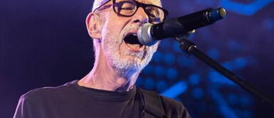 El compositor de Akundun ya fue intervenido del cáncer de colon que padece. Miki González se sometió a operación contra el cáncer de colon