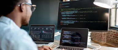 Los jóvenes peruanos podrán postular a una de las becas que ofrece la escuela de programación. ¿Quieres crear aplicaciones o páginas web? Escuela internacional ofrece becas a peruanos