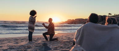 Organiza la pedida de matrimonio con anticipación para que el día quede perfecto. Las 9 maneras más creativas e inovidables para pedirle matrimonio a tu pareja