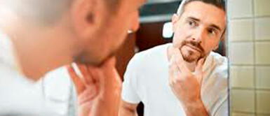 Más de la mitad de los hombres pensaron de forma incorrecta que la testosterona baja es la causa más común de la disfunción eréctil. Encuesta revela cuáles son las preocupaciones que tienen los hombres que envejecen