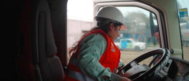 Empresa con más de 20 años en el rubro de transposte de carga busca generar igualdad de oportunidades para hombres y mujeres. Conoce a la primera empresa en tener el modelo de Igualdad de Género Score de la Organización Internacional del Trabajo