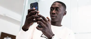 Khaby Lame Khaby Lame: ¿cuánto dinero gana el tiktoker con más seguidores del mundo?