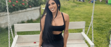 Allison Pastor se reinventa y apuesta por un look divertido trayendo magia al mismo castillo de Disney Allison Pastor se reinventa y apuesta por un look divertido trayendo magia al mismo castillo de Disney