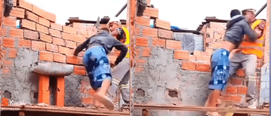 El incidente hizo que el compañero estallara de molestia. VIRAL | Albañil se enoja con compañero por destruir su trabajo, todo acabó en pelea