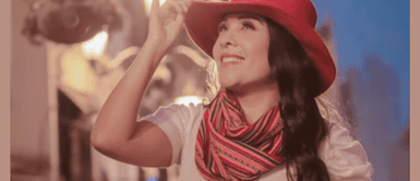 Tula Rodríguez se apodera de la tendencia boho chic con una vibrante blusa que emana su esencia Tula Rodríguez y su hija se pasean en Lunahuaná con mágicos looks ideales para los días de calor