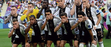 Alemania protestó contra los organizodres del Mundial Qatar 2022 por prohibir el uso de brazaletes ALEMANIA protesta con la boca tapada contra FIFA: "Los derechos humanos no son negociables"