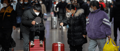 Faltan pruebas de antígenos para descartar coronavirus en Pekín. Crematorios en Pekín, desbordados por ola de COVID-19 | VIDEO