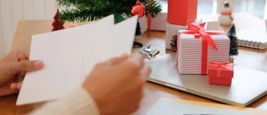 Las familias podrán enviar los mejores mensajes navideños a sus amigos o familiares. ¿Cómo saludar por navidad? Envia estos mensajes de Navidad para felicitar a la familia y amigos