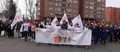 Acoso escolar Menor cogió un cuchillo y se defendió de ataque de acosador en la calle: "Si me tocas, te mato"