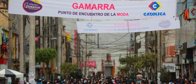 Gamarra ofrece precios exclusivos y de remate para la nueva temporada de verano 2023. Gamarra remata prendas de verano en tendencia con hasta 60% de descuento