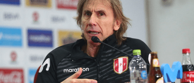Ricardo Gareca se desempeñó como delantero en el pasado. Ricardo Gareca envía peculiar mensaje a su 'doble peruano': "Tiene que buscar otra chamba"