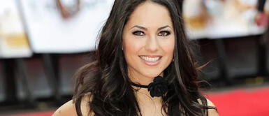 Bárbara Mori detiene las calles limeñas con insuperable outfit floral que lleva su toque Bárbara Mori detiene las calles limeñas con insuperable outfit floral que lleva su toque