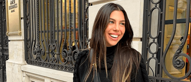 Alondra García Miró trae de vuelta a las sandalias griegas en vibrante look que eleva el verano Alondra García Miró trae de vuelta a las sandalias griegas en vibrante look que eleva el verano