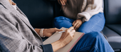 Conoce los signos para ayudar a tu pequeño o pequeña. 6 señales para identificar que tu hijo o hija está siendo víctima de bullying