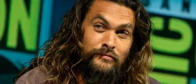 Jason Momoa deja poco a la imaginación tras aparecer luciendo solo una bata de baño. Jason Momoa deja poco a la imaginación tras aparecer luciendo solo una bata de baño