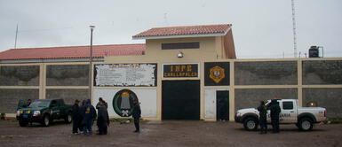 Peligroso sicario sentenciado a 30 años de prisión fue hallado muerto en su celda del penal de Challapalca Peligroso sicario sentenciado a 30 años de prisión fue hallado muerto en su celda del penal de Challapalca