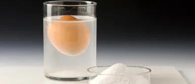 Es uno de los rituales más conocidos para sacar las malas energías Ritual del huevo: ¿Cómo limpiarte de energía negativas? ¡Te contamos todos los detalles!