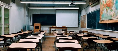 Niño que era víctima de bullying por su compañera en plena exposición apuñaló a su agresora Niño que era víctima de bullying por su compañera en plena exposición apuñaló a su agresora