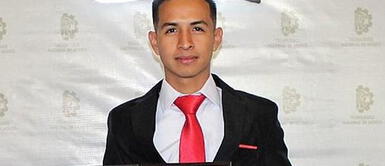 El joven limpiaba carros para pagar sus estudios y ahora, cumplió su sueño. Limpiaba carros para pagar sus estudios y ahora se gradúa como ingeniero: "Luchen por sus sueños"