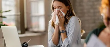 Alerta con la influenza o COVID-19. ¿Influenza o COVID-19? Prepárate para la temporada de virus, reconoce los síntomas y obtén tu diagnóstico