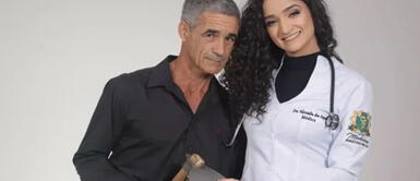 La joven le dedicó su graduación a sus padres. Trabaja como agricultor para pagar los estudios de Medicina de su hija: ella le dedica su graduación