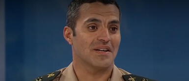 El teniente PNP se volvió viral en las redes sociales. Martín Perales: El Teniente héroe de la PNP que salvó a empresaria de secuestro y hoy roba suspiros en TikTok