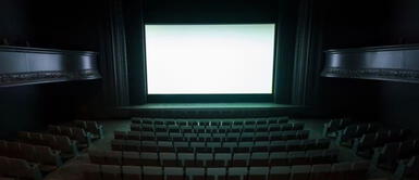 El responsable de disparar el arma y causar la muerte había escapado del lugar del incidente Trágico incidente en un cine de Estados Unidos: Un malentendido desencadena una balacera mortal y deja un hombre muerto