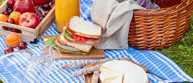 Mujer se hace viral al revelar que se negó a compartir su comida con una niña hambrienta: "No es mi problema" Mujer se hace viral al revelar que se negó a compartir su comida con una niña hambrienta: "No es mi problema"