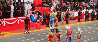 La reacción de Dina Boluarte al ver la danza de los Negrillos, joya de Apurímac, su tierra natal La reacción de Dina Boluarte al ver la danza de los Negrillos, joya de Apurímac, su tierra natal