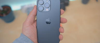 Pareja enloqueció y vendió a su hijo para comprarse un celular. Pareja causa indignación al vender a su recién nacido para comprarse un Iphone 14