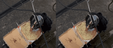El joven se las ingenió para que nadie se diera cuenta que la pizza estaba manoseada. Captan a repartidor comiendo una porción de pizza antes de entregarla y se vuelve viral en TikTok