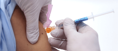 Conoce qué es la vacuna bivalente. ¿Debes recibir otra dosis de la vacuna bivalente contra la COVID-19? Esto dice el nuevo protocolo