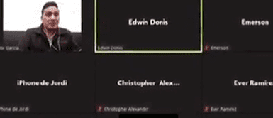 Joven envía mensaje de voz a su novia en plena clase online pero olvida apagar el micro y se vuelve viral Joven envía mensaje de voz a su novia en plena clase online pero olvida apagar el micro y se vuelve viral