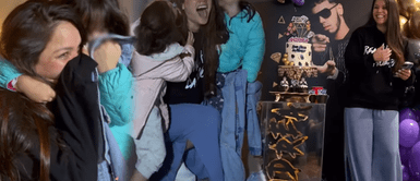 Andrea San Martín fue sorprendida por sus amigos Amigos de Andrea San Martín la sorprenden con mega fiesta de Anuel AA con mariachis y fuegos artificiales por su cumpleaños