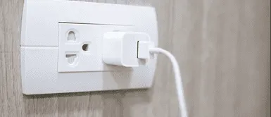 Cargador conectado al tomacorriente ¿Por qué JAMÁS debes dejar tu cargador conectado al tomacorriente?