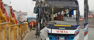 Los Olivos: choque de buses deja al menos 30 heridos en Panamericana Norte Los Olivos: choque de buses deja al menos 30 heridos en Panamericana Norte