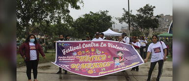 Mujeres de San Juan de Lurigancho se unen contra la violencia de género Mujeres de San Juan de Lurigancho se unen contra la violencia de género