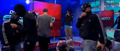 Ecuador: grupo armado toma canal de televisión en plena transmisión en vivo Ecuador: grupo armado toma canal de televisión en plena transmisión en vivo