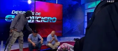 El grito de terror de un trabajador herido en canal de TV de Ecuador: "Mi sangre es muy rara" El grito de terror de un trabajador herido en canal de TV de Ecuador: "Mi sangre es muy rara"