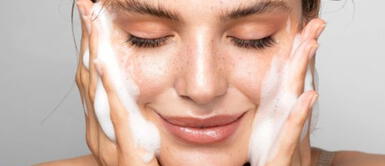 Los 4 pasos infalibles para tener tu rostro luminoso y suave este verano Los 4 pasos infalibles para tener tu rostro luminoso y suave este verano